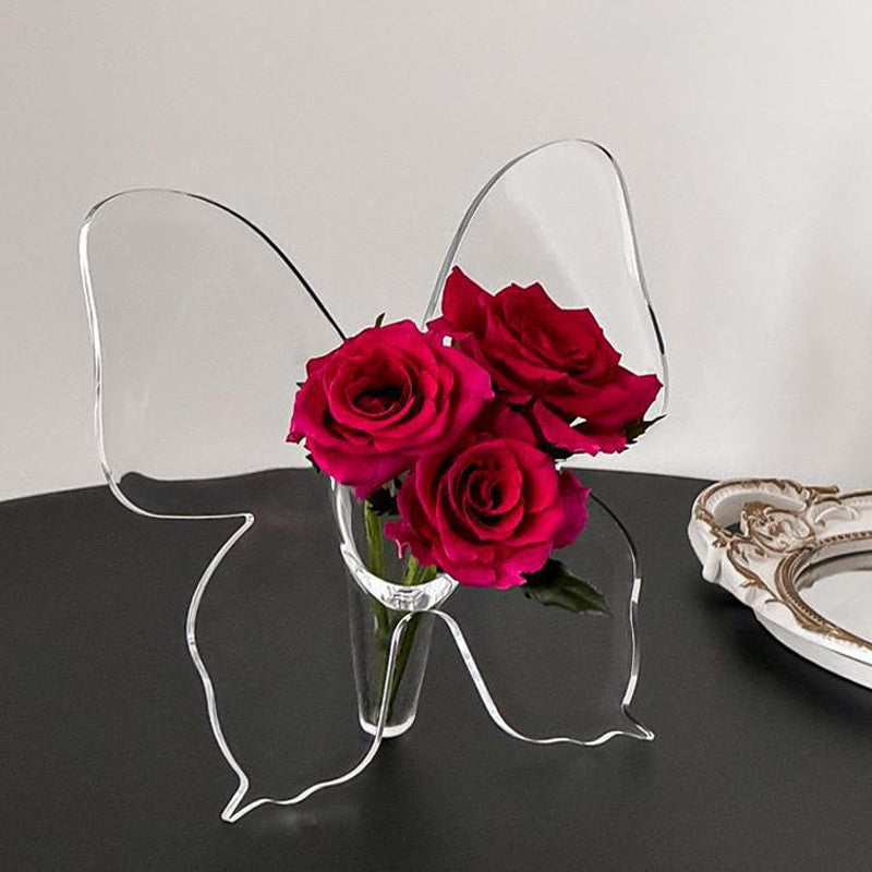 Transparente Schmetterling inspirierte dekorative Vase