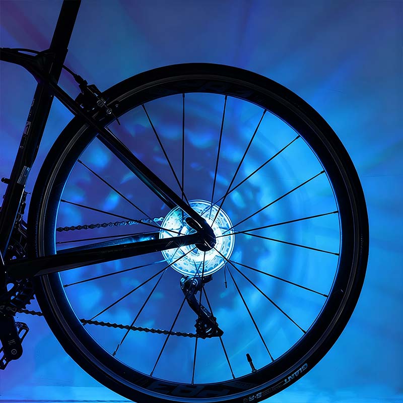 🔥Kaufen Sie 3 und erhalten Sie 2 gratis✨ LED-Fahrradnabenleuchte für Nachtfahrten